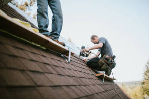 Local Roofers in Cape Saint Claire, MD